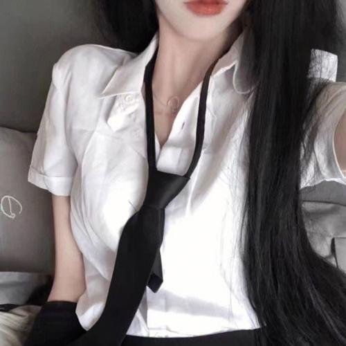 秀逗小护士 封面